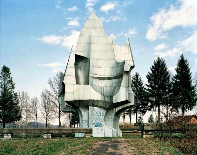 Monumentos olvidados de la ex Yugoslavia