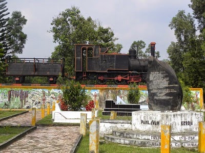 http://tvsoax.blogspot.com/2014/11/sejarah-pekanbaru-death-railway.html
