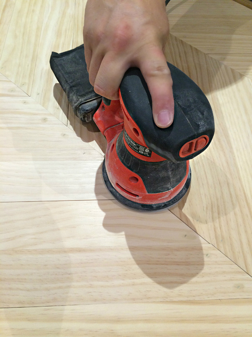 IHeart Organizing DIY Herringbone Pattern Headboard