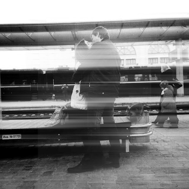 Couples in love - Minsk railway station