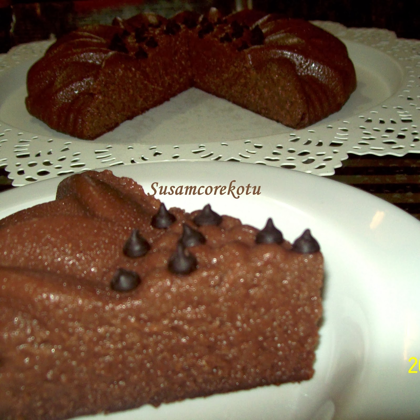 BİTTER ÇİKOLATALI SÜTLÜ İRMİK TATLISI Bomba Yemek Tarifleri BİTTER ÇİKOLATALI SÜTLÜ İRMİK TATLISI Bomba Yemek Tarifleri