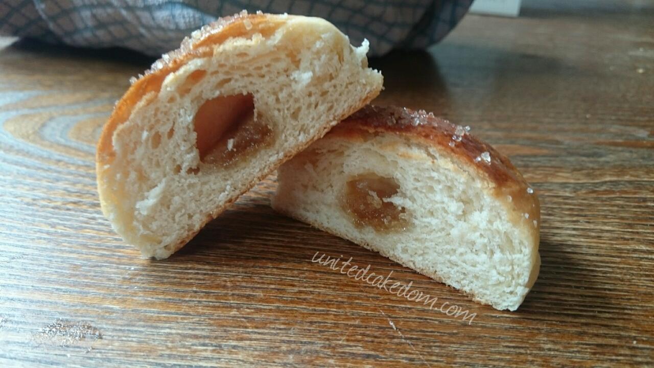 United Cakedom Bath Buns