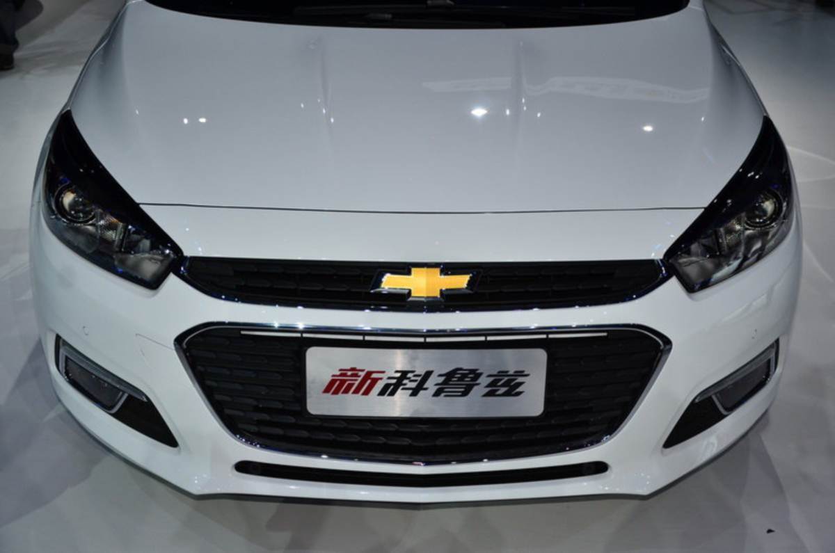 Salão de Pequim 2.014 - Página 4 Novo-Chevrolet-Cruze-2015+(5)