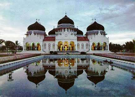 "Baiturrahman Mosque" of Banda Aceh (Isola di Sumatra-Indonesia)