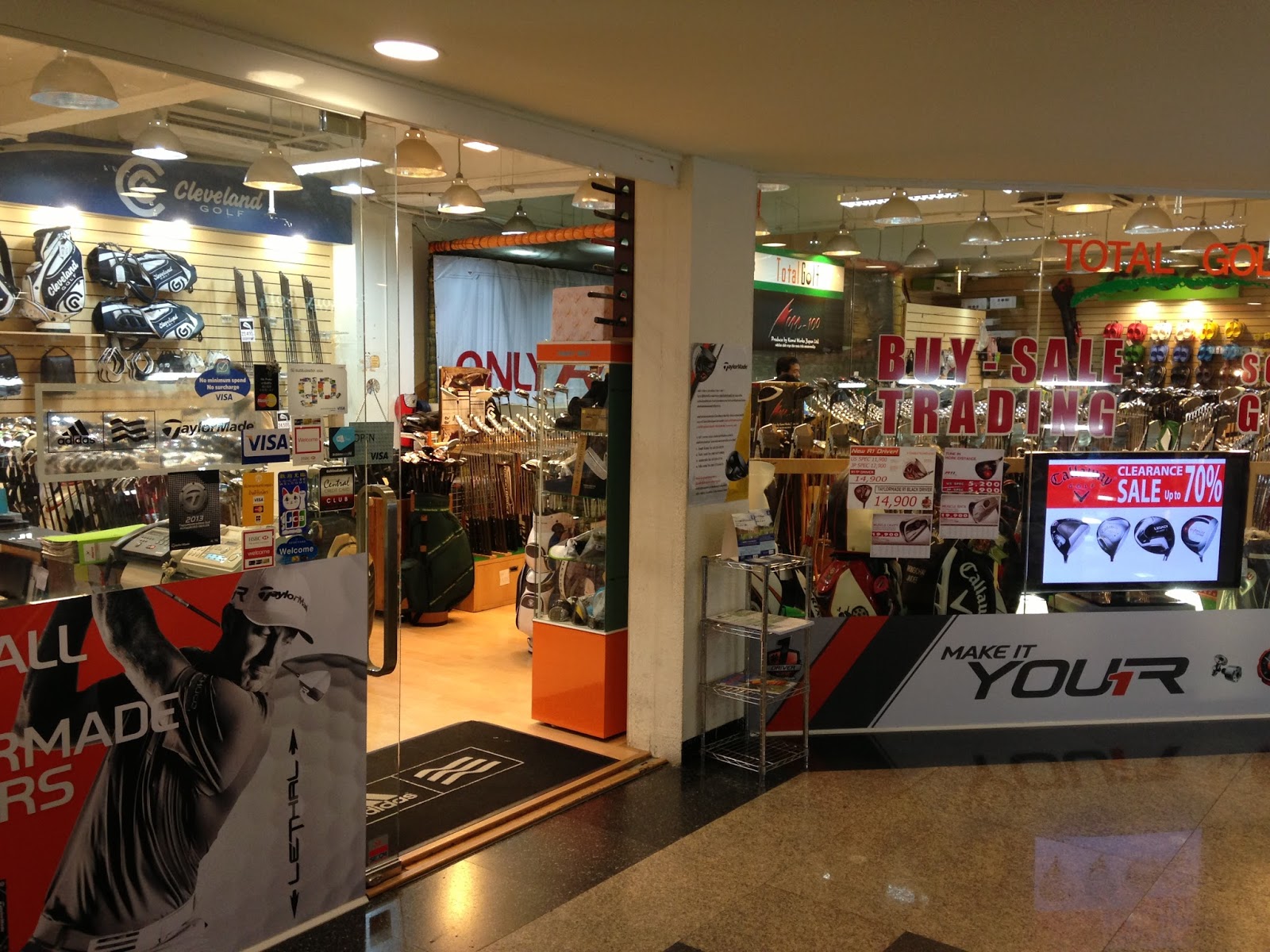 THAI(BANGKOK) LIFE by Peter Hong [TOUR] THANIYA PLAZA Golf equipment