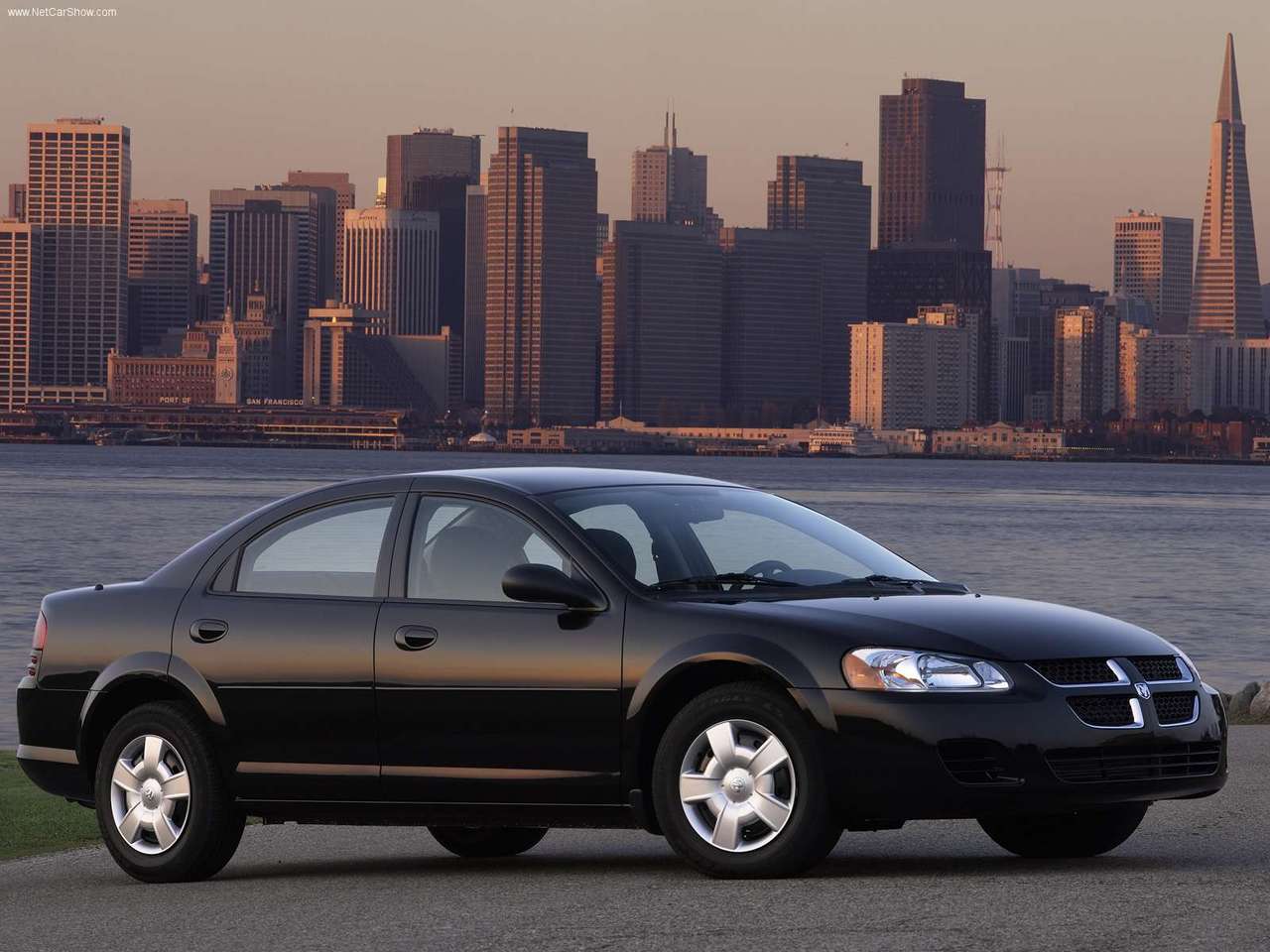 http://1.bp.blogspot.com/-YpSSd2yi3UM/TXZpjmkeviI/AAAAAAAAEVg/QitEjsL90Ws/s1600/Dodge-Stratus_Sedan_2004_1280x960_wallpaper_02.jpg