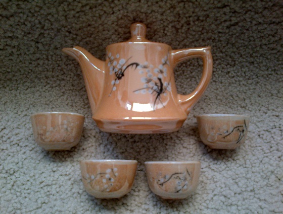 Karya Babah Antik Mini Tea Set Bunga Putih karya babah antik mini tea set bunga putih