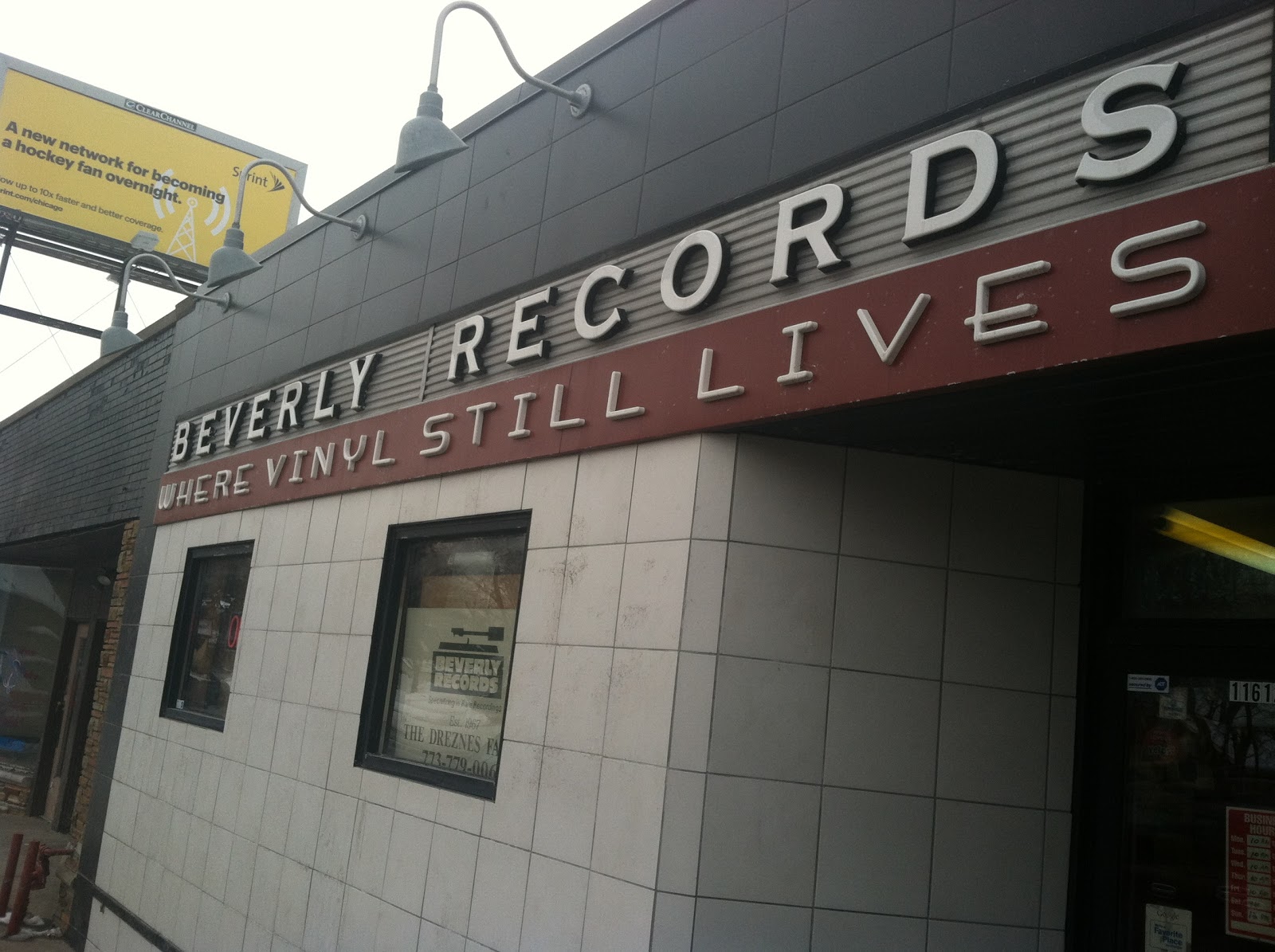 Vinyl Record Album Collecting in Chicago and the USA Return to the