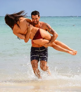 English: Cara Santana Red Bikini Jesse Metcalfe Mexico