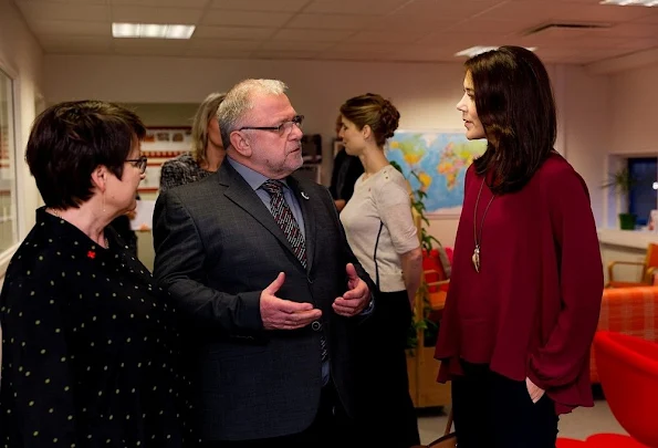 Crown Princess Mary of Denmark visited Slagelse Red Cross Center. Crown Princess made this visit in order to monitor the works of the network project "War against loneliness" (Vaerket)