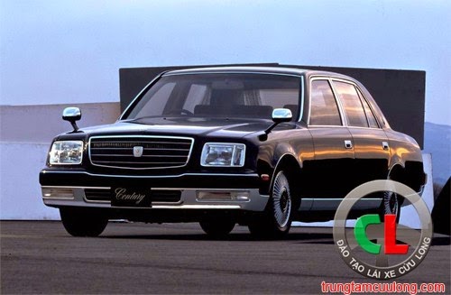1.1.Toyota%2BCentury.jpg