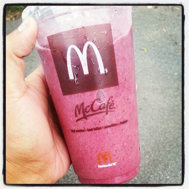Shannon's Lightening the Load McDonald’s Blueberry Pomegranate Smoothie