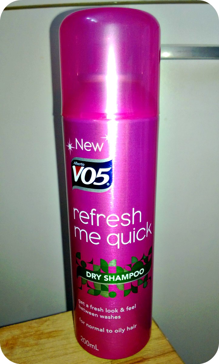 VO5 Dry Shampoo for Busy Days Red Rose Mummy