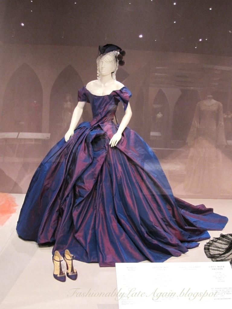 Wedding Dita Von Teese Wedding Dress the wedding dress 200 years of fashion from victoria violet shot taffeta gown by vivienne westwood couture worn dita von teese when she married marilyn manson