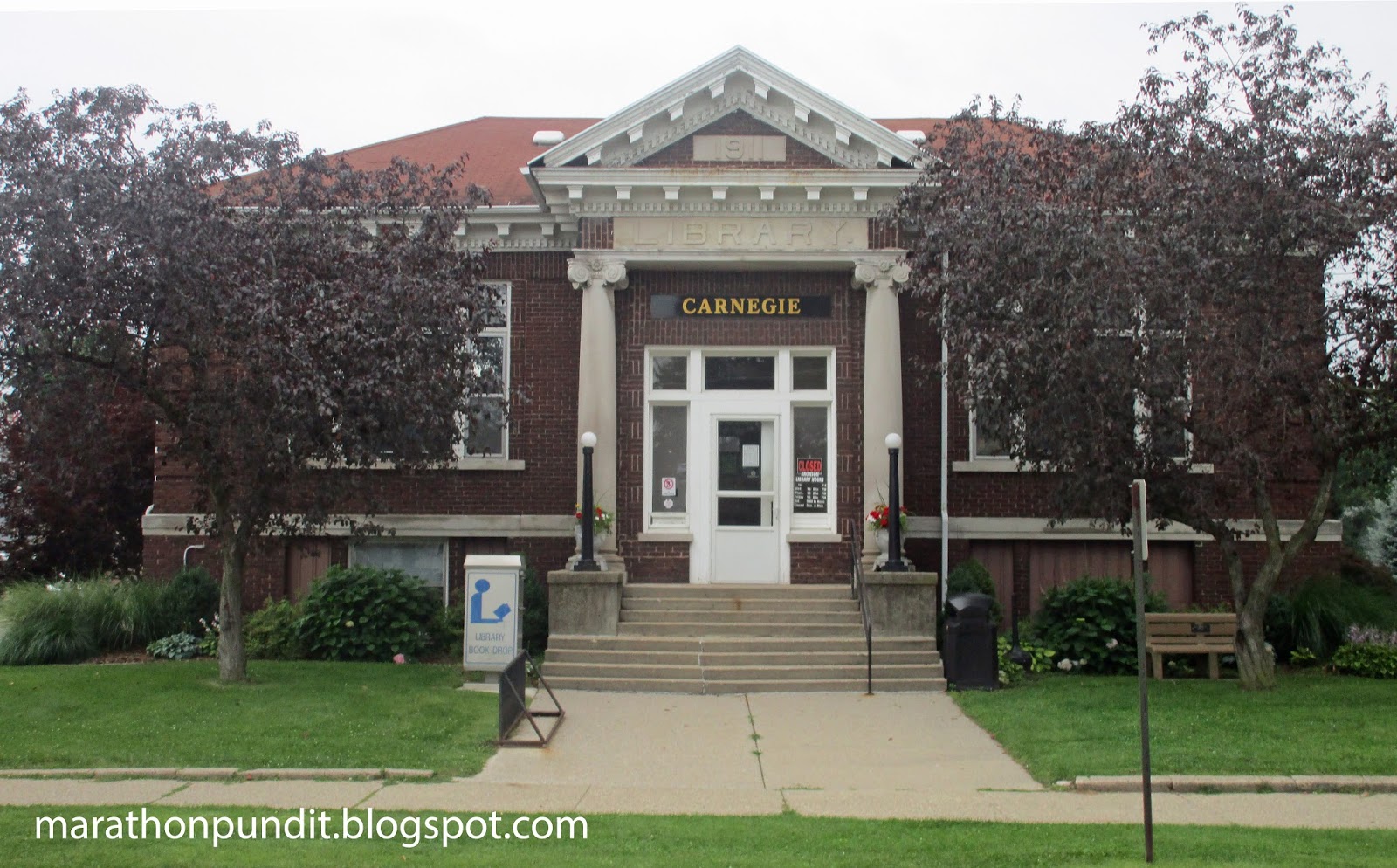 Marathon Pundit (Photos) Two southwestern Michigan Carnegie libraries