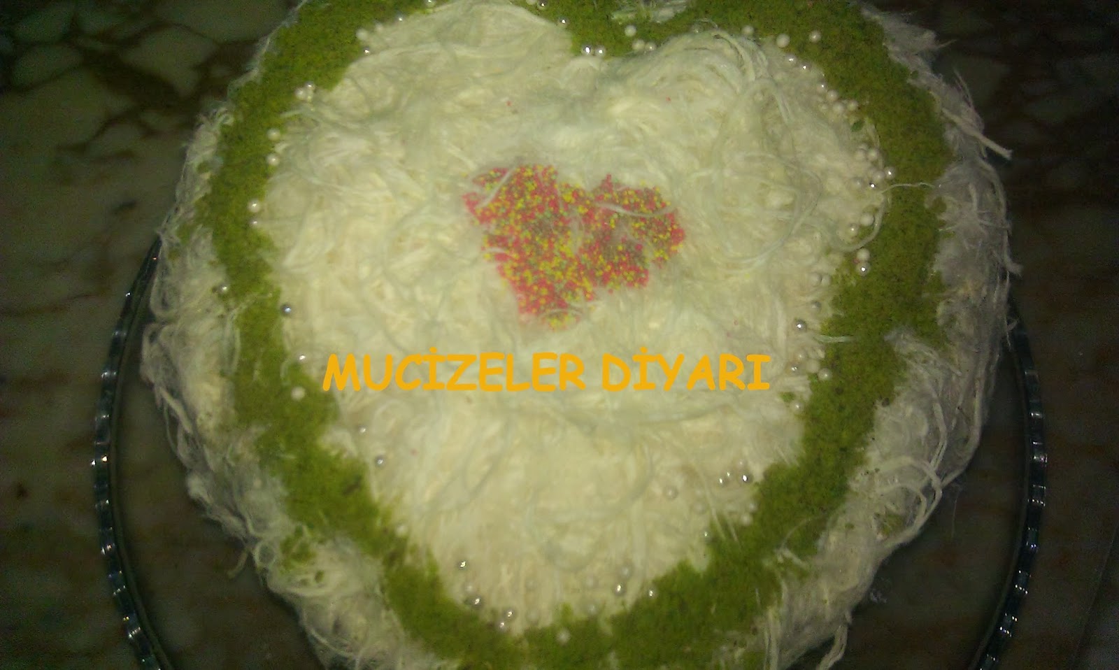 Mucizeler Diyarı PİŞMANİYELİ PASTA