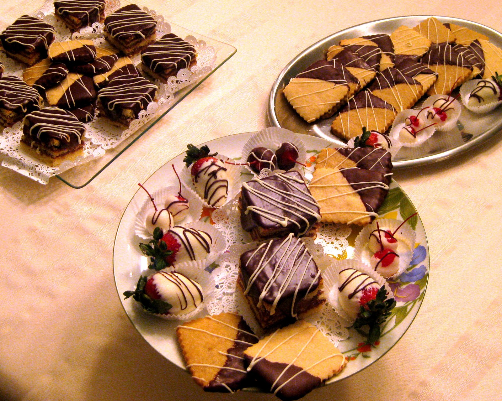 http://1.bp.blogspot.com/-Yz_hQtsKKPk/TtBPmVHKpsI/AAAAAAAACMU/QMtmYWuqNwk/s1600/chocolate+desserts.jpg