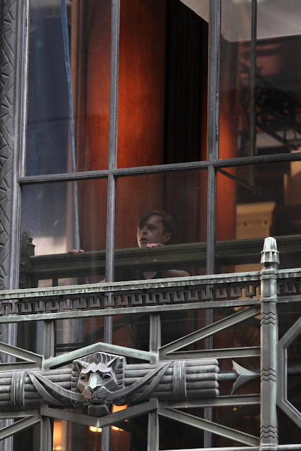 harry osborn mirando spiderman2