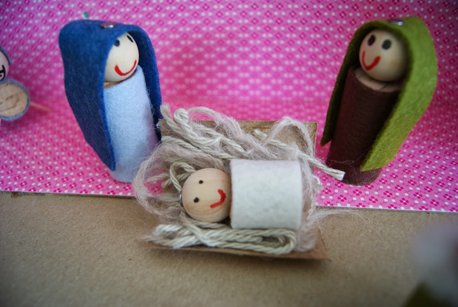 nest full of eggs Homemade Christmas Crèche