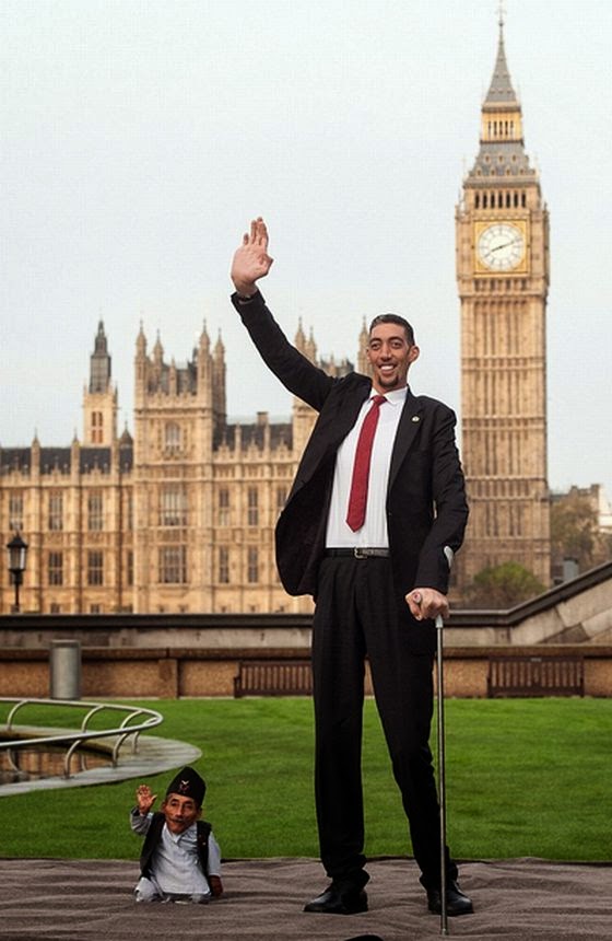 Picha Mtu mrefu zaidi na mfupi zaidi duniani walipokutana kwenye