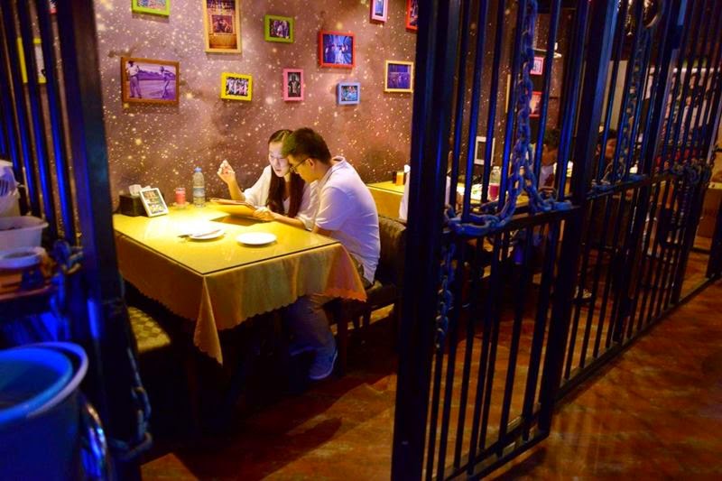 789 A Jail Cell Themed Restaurant in China, a very popular variety of themed restaurants. Probably for this reason, in the Chinese city of Tianjin was opened restaurant in prison style.