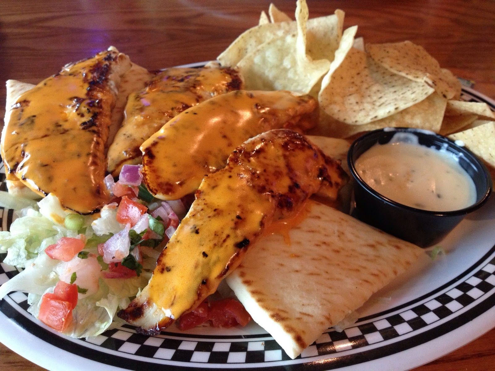 Boneless "Wings" from Quaker Steak The Food Hussy!