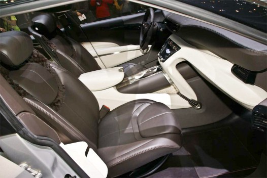 Speed Aston Martin Lagonda 2013