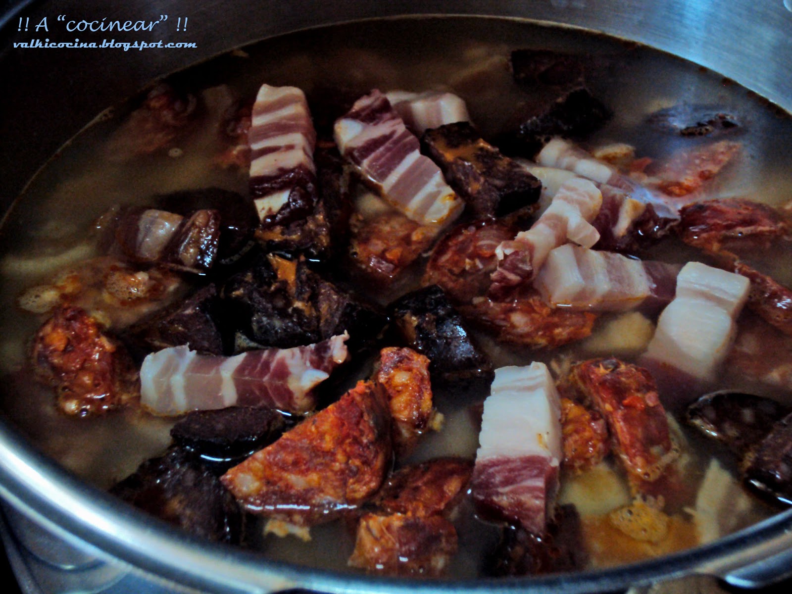 CALLOS CON GARBANZOS O 