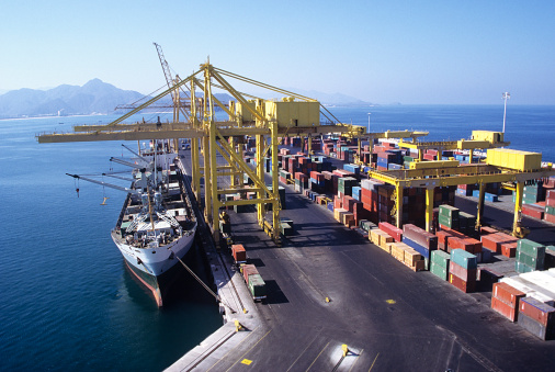 international boat shipping services