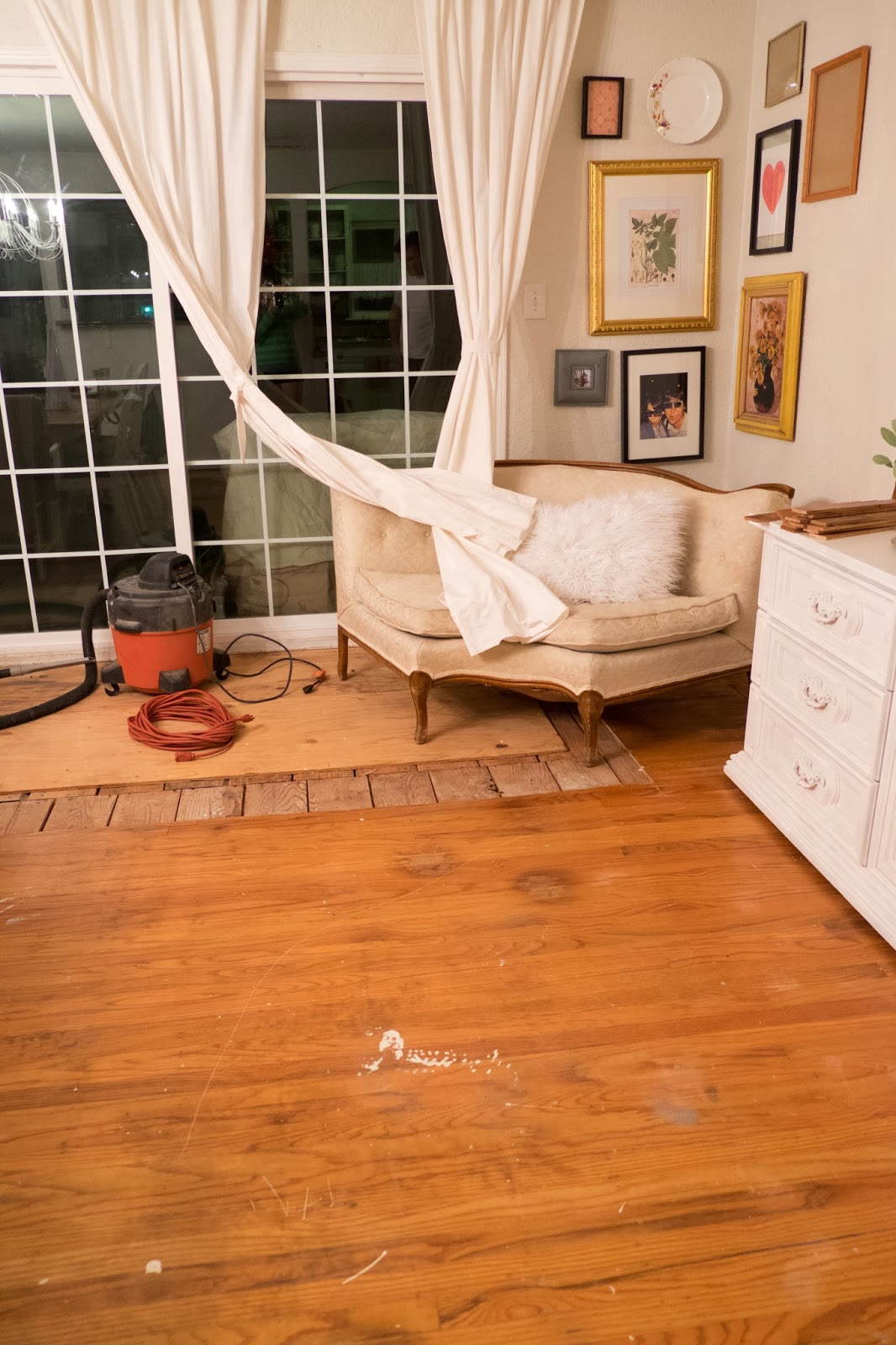 Domestic Fashionista Recovering Hardwood Floors