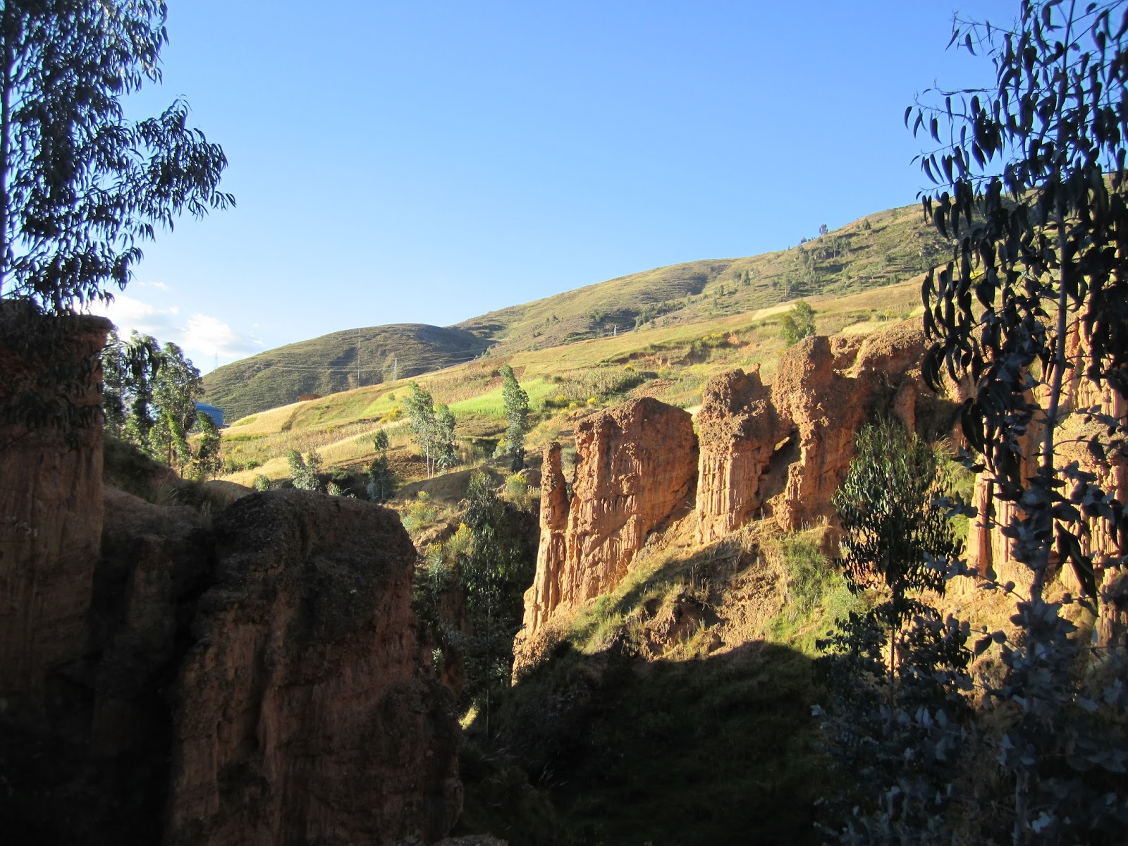 Recuerdos de mis viajes TORRE TORRE EL COLORADO DE HUANCAYO.