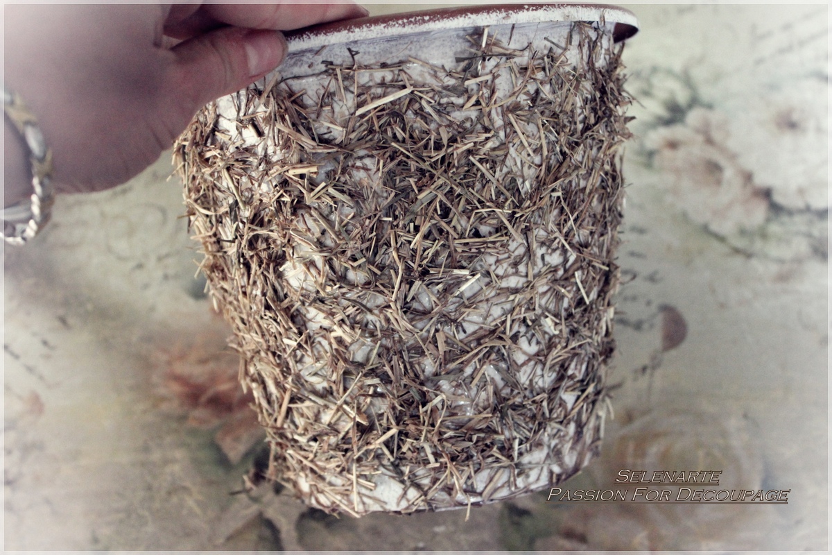 Selenarte Passion For Decoupage Summer DIY Plastic Pot Tutorial How To Decorate A Planter
