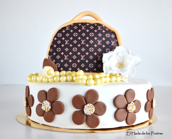 33 ideas de L V  decoración de unas, pasteles de fondant elegantes, tortas  de bolso