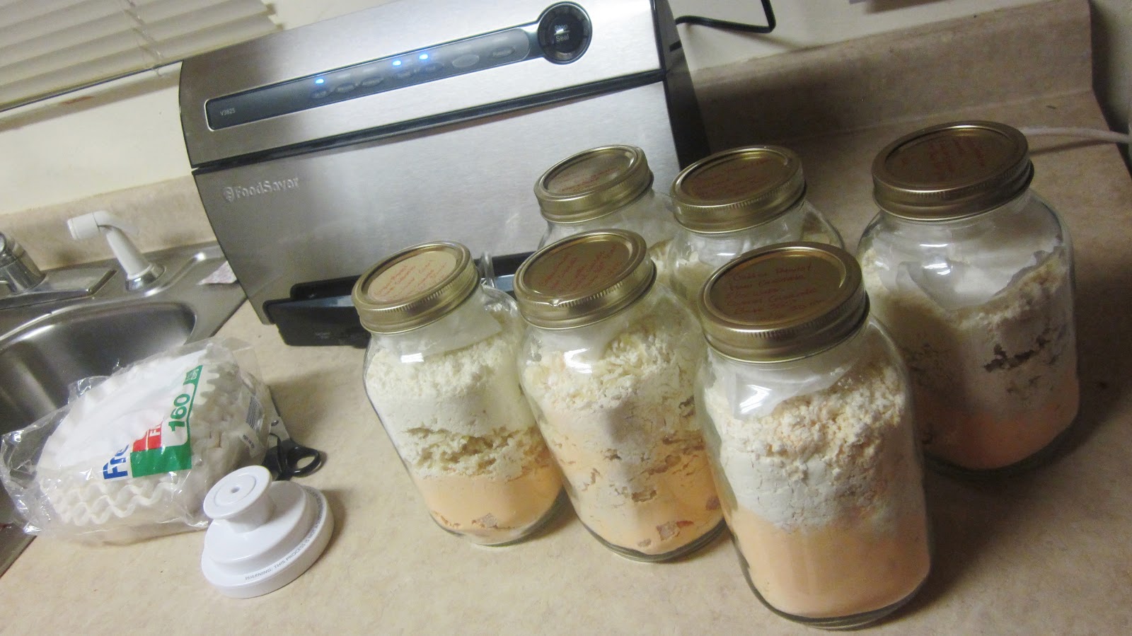 Chef Tess Bakeresse Food Saver Vacuum Packing Meals in a Jar Tutorial