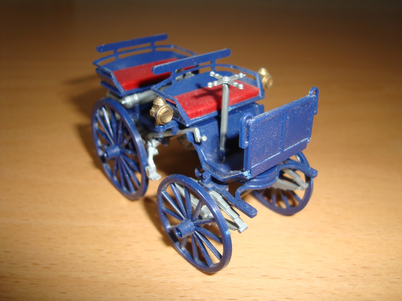 Oscar's Classic Model Cars Collection 1886 Daimler Benz