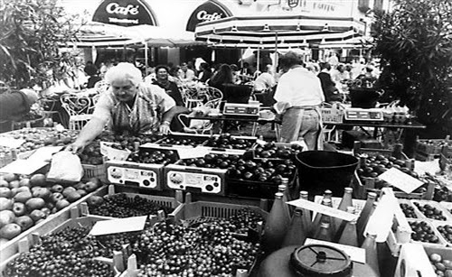 MULTA PRA QUEM CULTIVAR E VENDER LEGUMES E VERDURAS EM FEIRAS NAS RUAS DE PORTUGAL