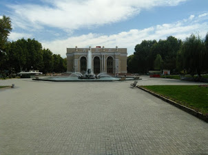 Alisher Navoi Theatre in Tashkent.Beautiful palatial courtyard having a fountain.