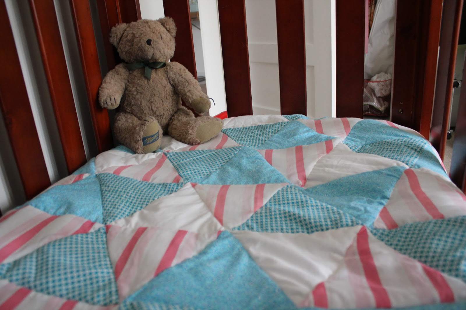 On A Crafty Adventure Triangle Cot Quilt