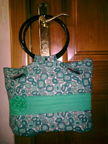 Bolso con aros