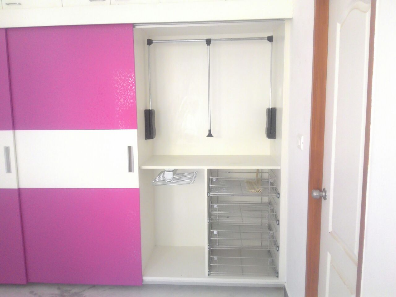 Interior Decorators Modular Kitchen Desingers Pink And