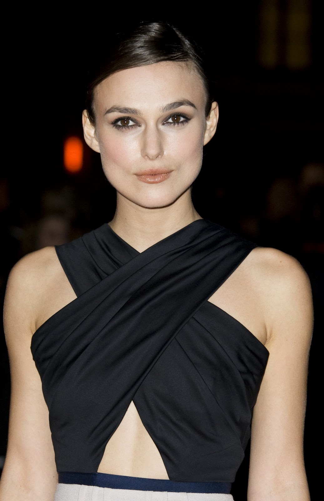 http://1.bp.blogspot.com/-ZBIxGtAs6UU/Tqc91hCv42I/AAAAAAAAByw/7dtV6AbMAL4/s1600/Keira_Knightley___-A_Dangerous_Method-_premiere_in_London_28829.jpg