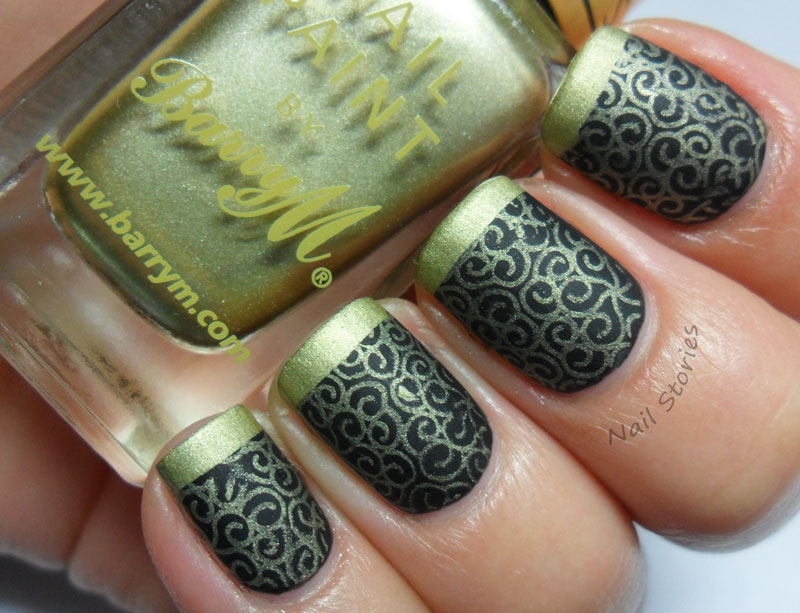 Black and Gold Matte Nails - wide 6