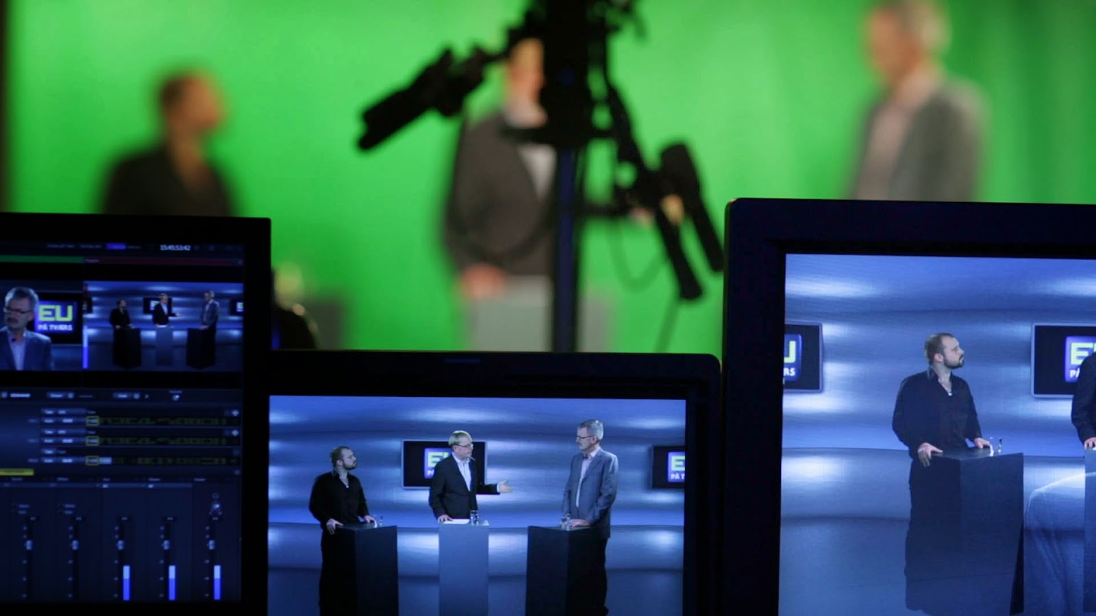 CARA MEMBUAT MULTIMEDIA STREAMING SERVER Jobs Team Project