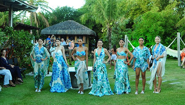 Martha Medeiros desfile coleção Resort 2015 por Helena Bordon Martha Medeiros desfile coleção Resort 2015 por Helena Bordon