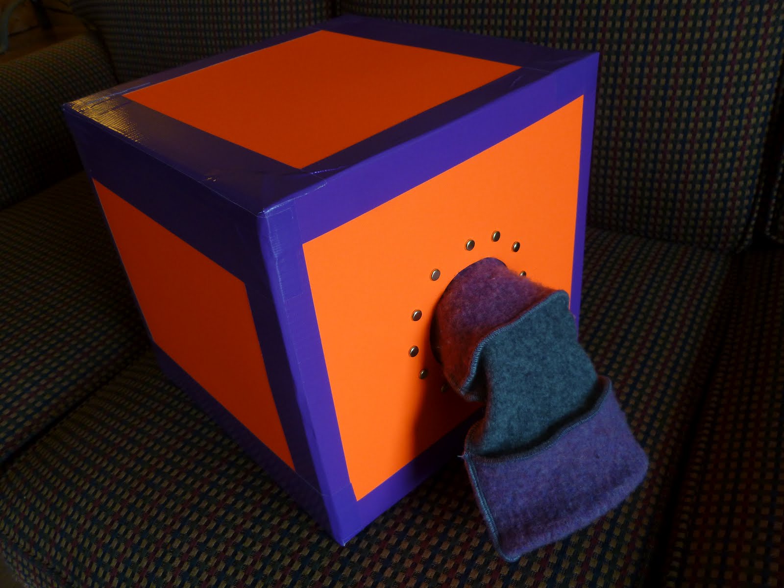 Pajama Party Academy Homeschool crafts Make a feely box!