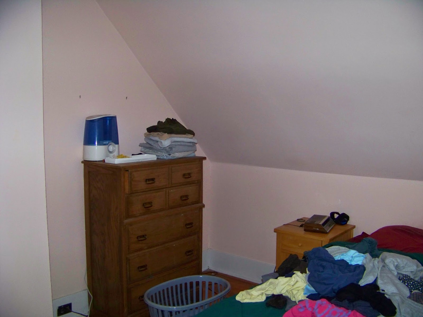 Away This Was The Master Bedroom For A Single Guy In Ann Arbor Away This Was The Master Bedroom For A Single Guy In Ann Arbor