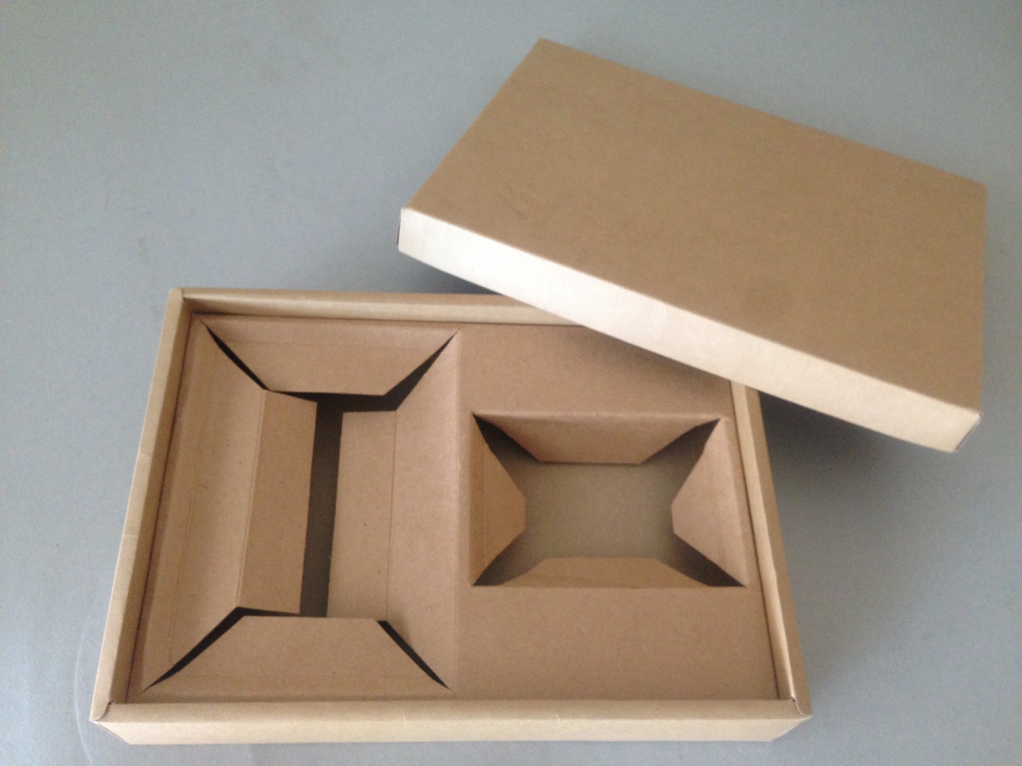 กล่องฝาครอบ กล่องของขวัญ กล่อง boxset