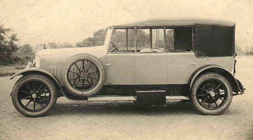 1923