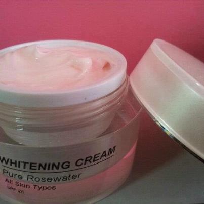 PURE ROSEWATER WHITENING