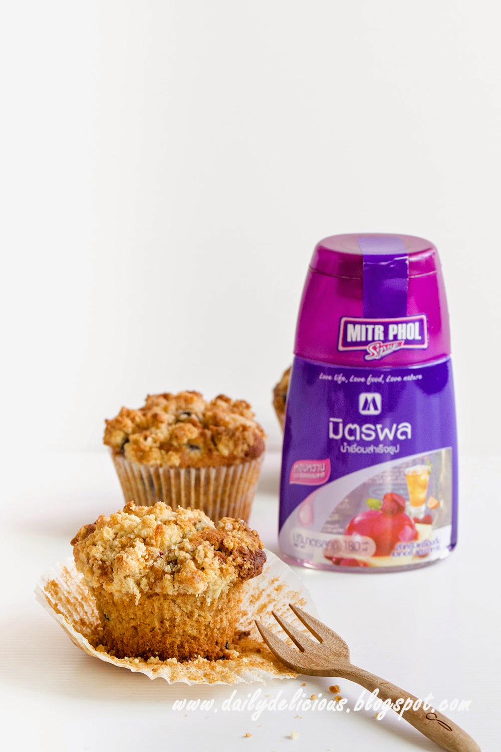 dailydelicious Blueberry Muffins with Streusel topping